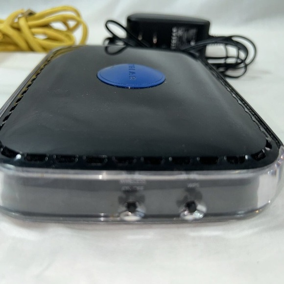 Netgear WNDR3400 N600 Dual Band Wi-Fi Router with Ethernet cable - Picture 4 of 12